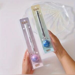 Set of 2 Planet 🌎 Levitating Gel Pens NIB